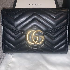Gucci Marmont Matelassé Mini (WOC)